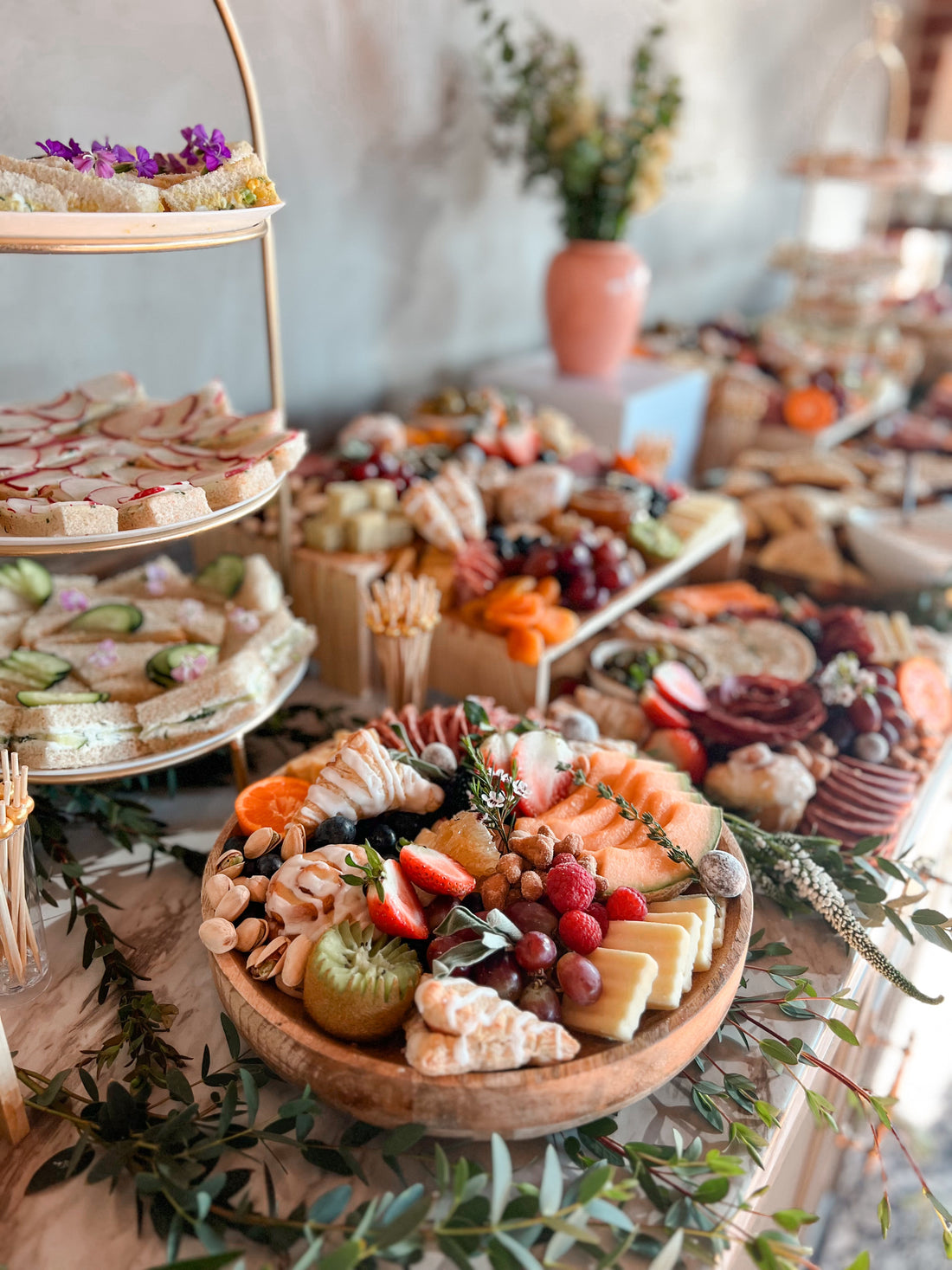 Corporate Catering That Doesn’t Feel Corporate
