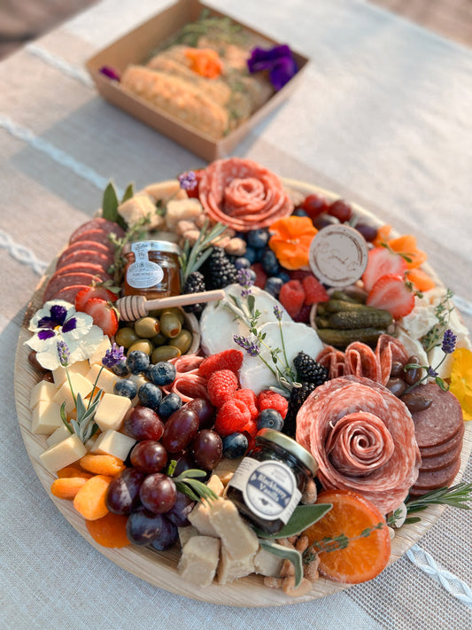 What Food Should You Serve at a Memorial Service? A Kansas City Family's Guide